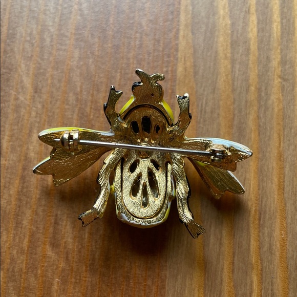 Yellow Bee Brooch - Picture 4 of 4